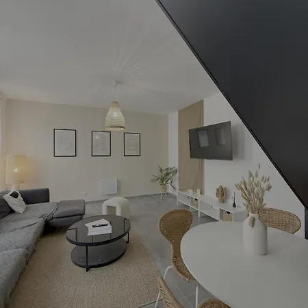 Maison Moderne Au Coeur De *